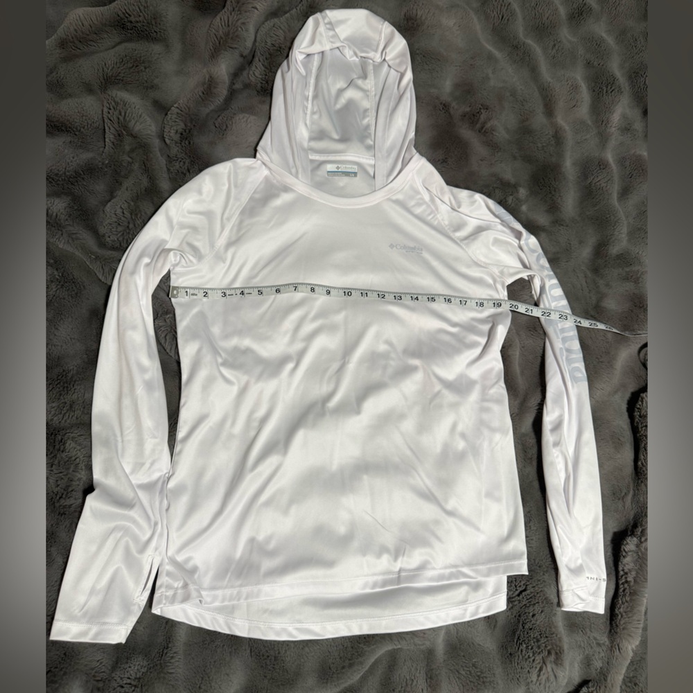 Columbia White Long Sleeve Women's Top